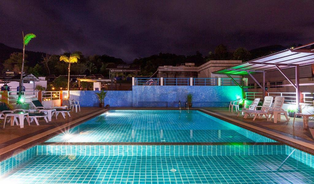 Larn Park Resortel Patong Exterior foto
