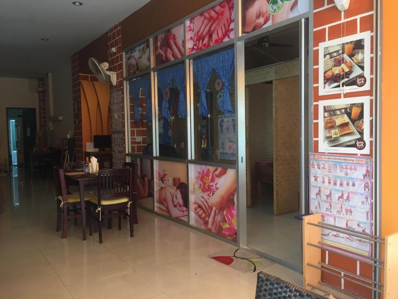 Larn Park Resortel Patong Exterior foto